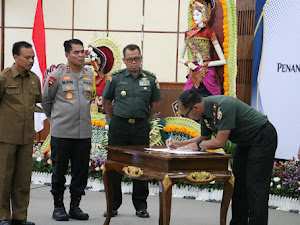 Dandim 1609/Buleleng dan Pj. Bupati Buleleng Hadir dalam Penandatanganan NPHD Pemilukada 2024 